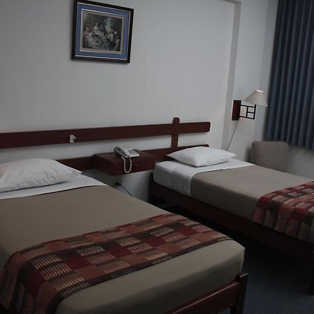 Las Musas Hotel & Casino 齐克拉约 外观 照片