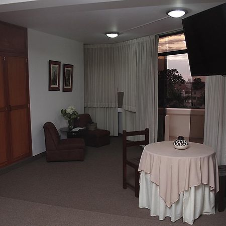 Las Musas Hotel & Casino 齐克拉约 外观 照片