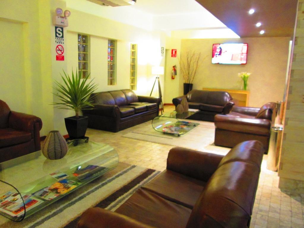 Las Musas Hotel & Casino 齐克拉约 外观 照片