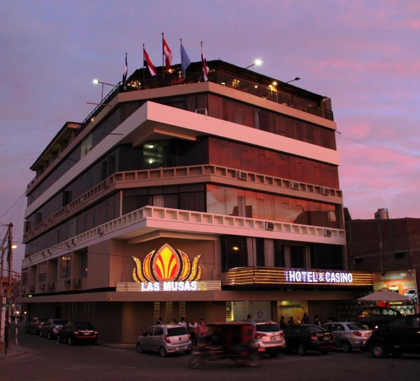 Las Musas Hotel & Casino 齐克拉约 外观 照片